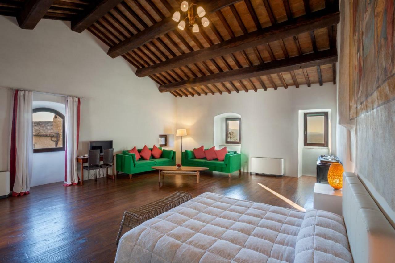 Il Castello Di Campello Aparthotel Campello sul Clitunno Luaran gambar